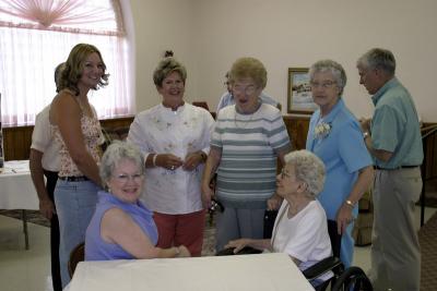 Lacey, Linda, Betty, Elaine, Fern, Doris, (Larry)