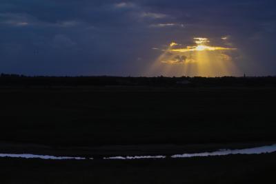 Morning Breaks near Pirou