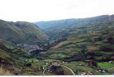 Looking down to Leymebamba (coming from La Congona)