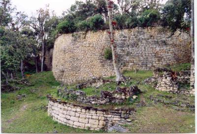 Circular building inside Kuelap