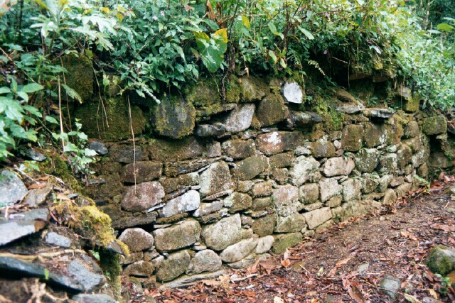 The first inca walls appear...