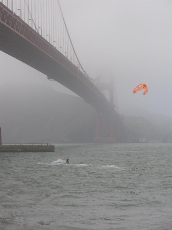 Kite Surfing (IMG_1270.JPG)