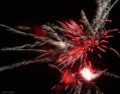 2458-rockford-fireworks.jpg