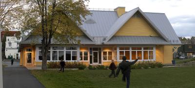 Park Lagny Chalet Pano