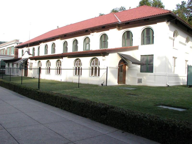 9-25-2003 Hot Springs, Ar. Hale Bathhouse.JPG
