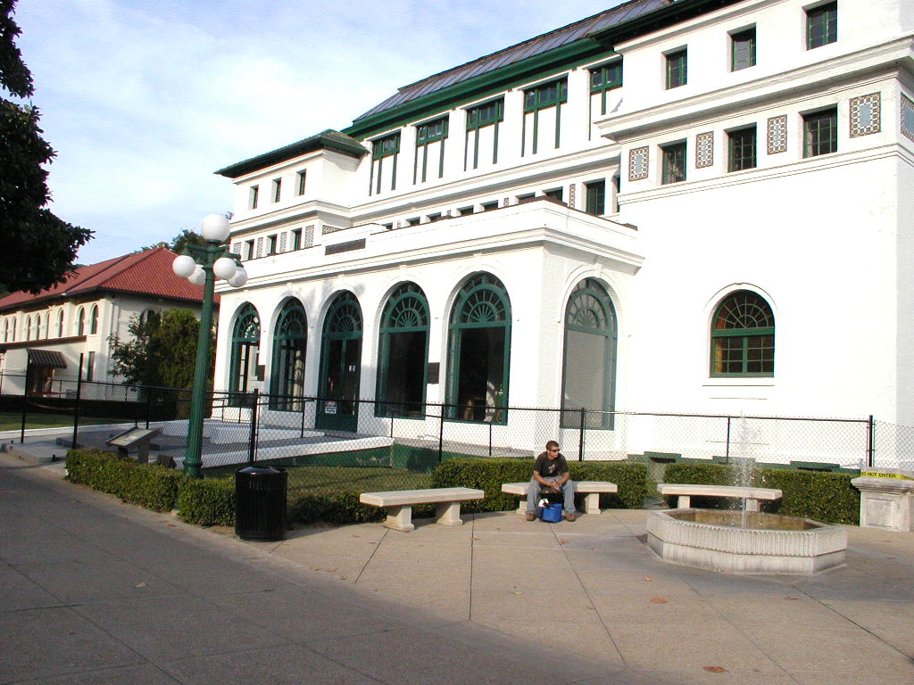 9-25-2003 Hot Springs, Ar. Maurice Bathhouse.JPG