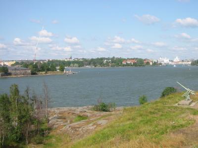 IslandViewOfHelsinkiHarbor.JPG