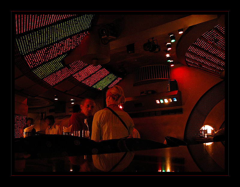 Appollo Bar of Supreme Hotel