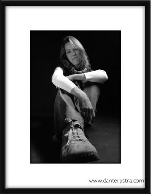 Nanette_9911b_1.jpg