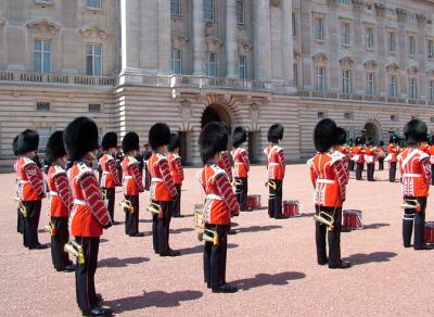 ..changing gaurds at Buckingham Palace..