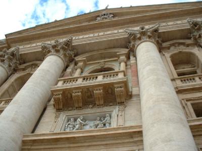 Where the Pope comes out and address crowds