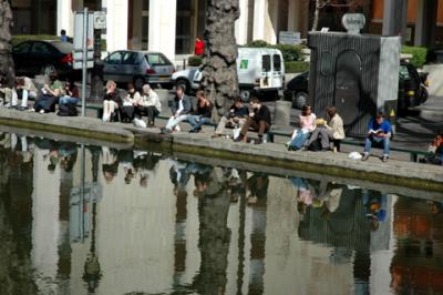 March 2005 - Reflexion - Canal St Martin 75011.jpg