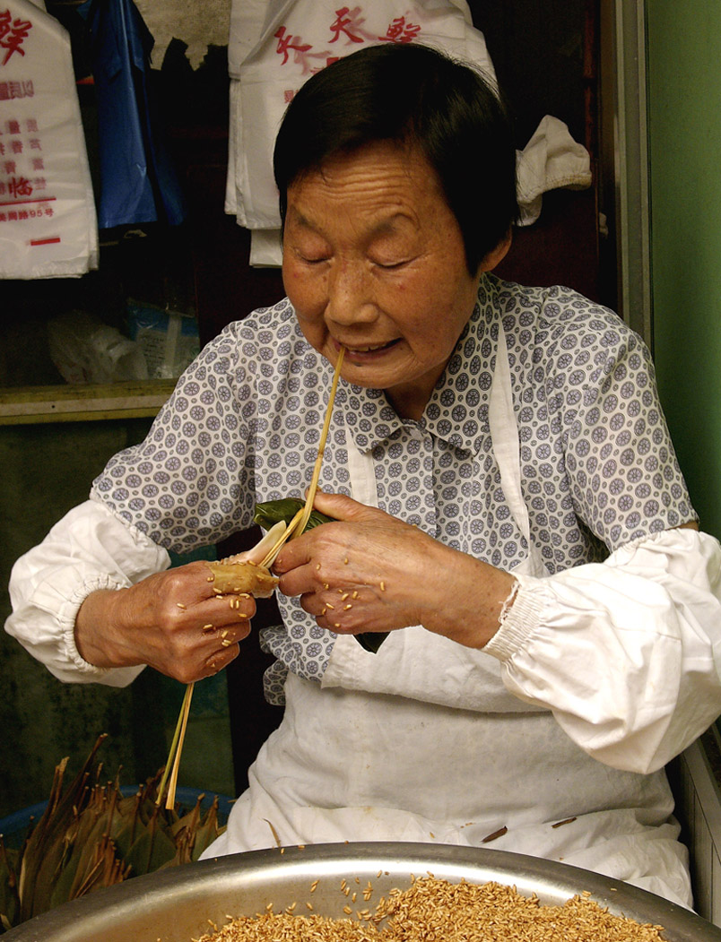 Making Zongzi, Zhujiajiao, China, 2004
