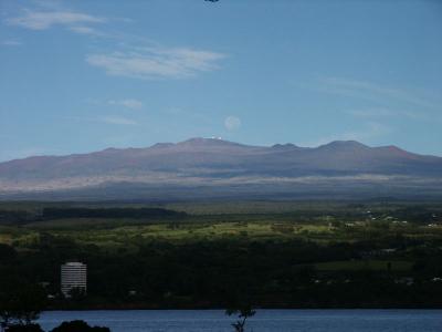 Moonset over Mauna Kea