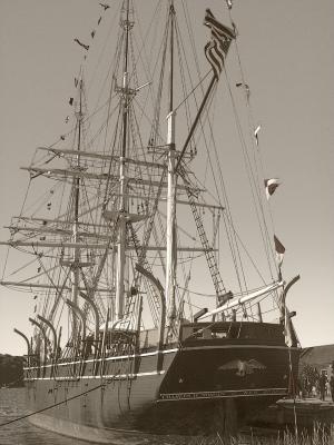 Tall Ships 3  by Harry Behret