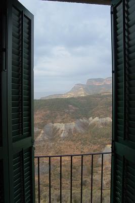 Balcony with views*