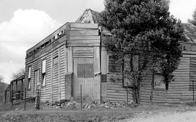 old hotel - blackwood 1976 jpg 800.jpg