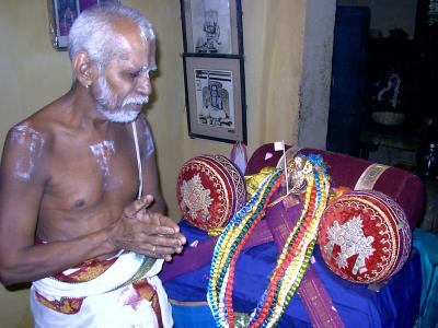 Ponnadikal Jeeyar Swamy with SriKaryam Sampath swamy