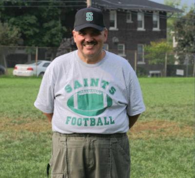 u34/tim_in_ny/medium/33156013.assistantvarsityfootballcoachspecialteamsGaryBayne.jpg