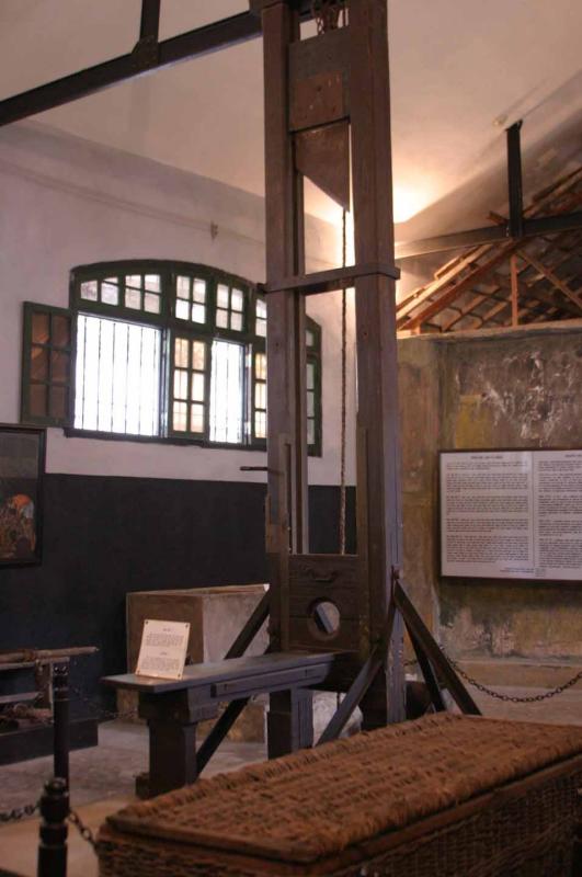 Ah Yes the Guilotine.jpg