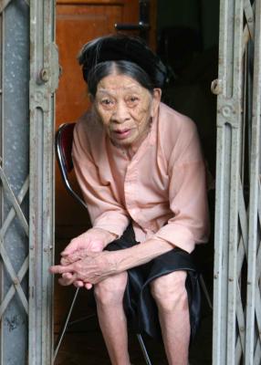 Vietnam Trip -- A Stroll Through Interesting Hanoi