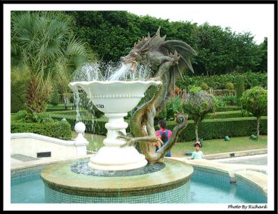 Fountain 012.jpg