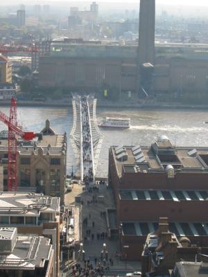 107-0727_img.jpg