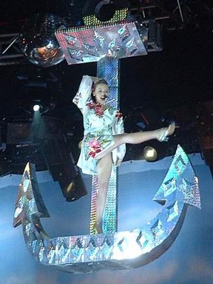 2001 - Concert, London - Kylie opening