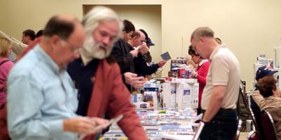 Main room at the Boston Airline Show, Keith Armes on right, photo #2080