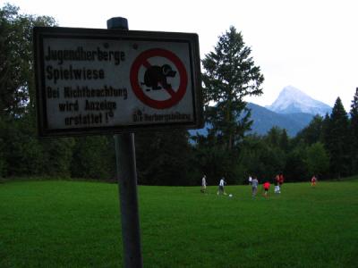 No pooping in Berchtesgaden, Germany.