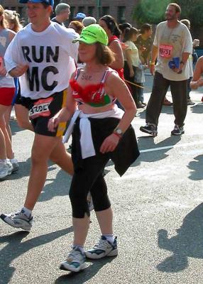 u35/bklyncmt/medium/22914709.PbaseFunLow008.jpg