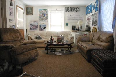 u35/bruce_j/medium/22933684.Livingroom.jpg