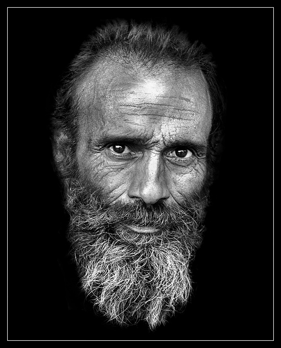 <b>Old Beggar *</b><br><i>Vikas</i>  <br><b>[ 2nd Place ]</b>