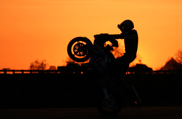 Stunts at Sunset (*)