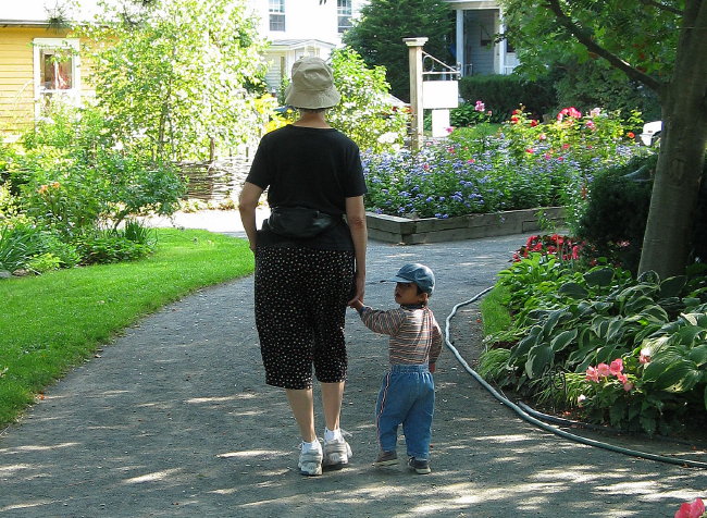 Grandma, theres this lady with a camera.*