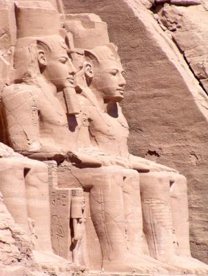 u35/cwright/medium/40514060.AbuSimbel.2.jpg