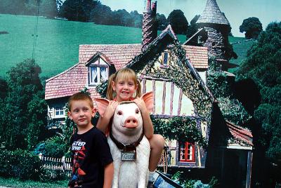 No pigs were harmed in the taking of this photograph. A couple others were eaten, though.