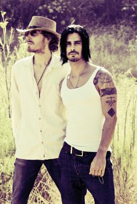 Fran + Rob-9-Duotone.jpg