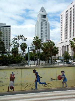 Mural on 101 Freeway