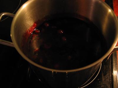 La salsa de cerezas, con azucar y Grand Marnier