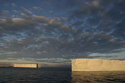 Antarctic Sound Tabular Iceberg 0394