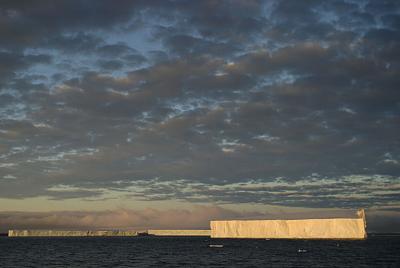 Antarctic Sound Tabular Iceberg 0398