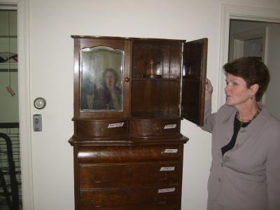 Master Bedroom -Oak Chest Built Into The Wall