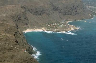 24N-30-Makapuu Point and its Lighthouse.