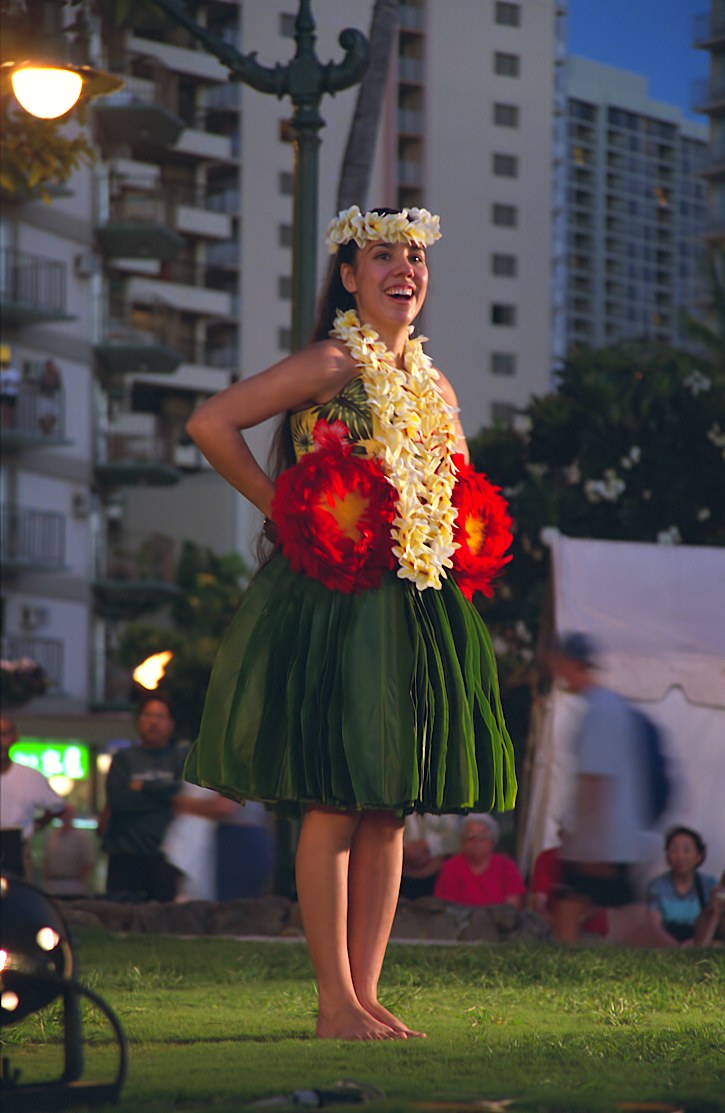 42C-13-Hula Girl