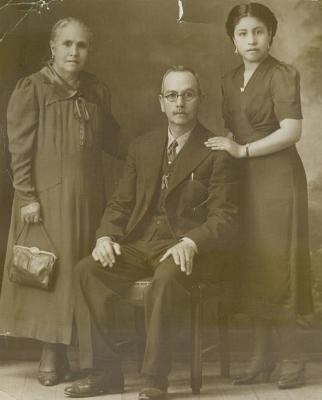 Great-Grand Parents and Aunt Sofia (Mexico City, 1930's)