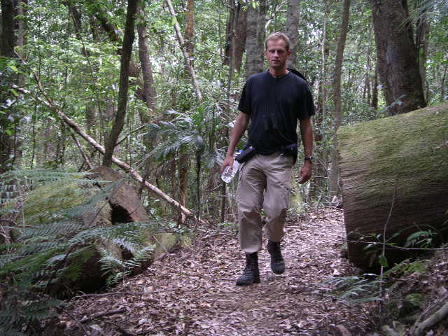 HG_obstacle_walk_Dorrigo_NP.JPG