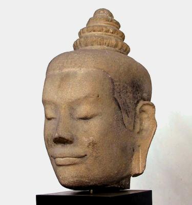 Carved stone head in Lopburi style #1