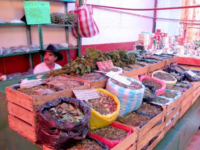 mercado de artesanias: medicinal herbs