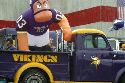 Look at the effort this Viking Football fan put into his pickup truck.